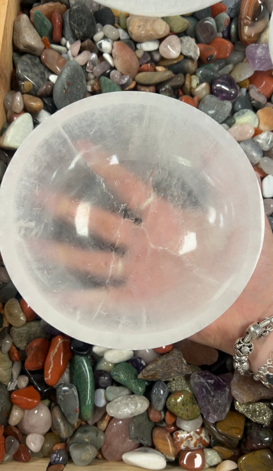 Selenite bowl large 14cm